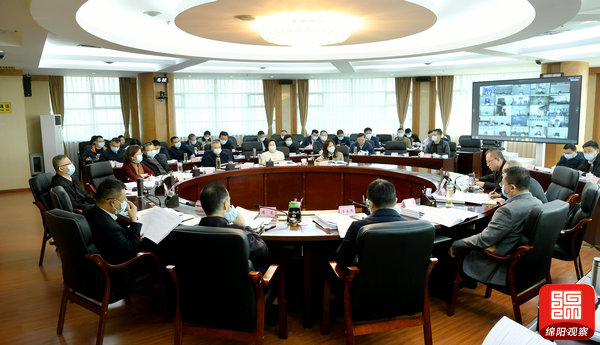 2021年11月9日，市政府第3次常务会  张莉 摄.jpg