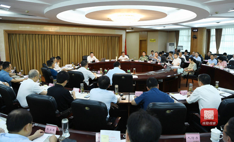 2021年7月7日，市政府第124次常务会议  张莉 摄.jpg
