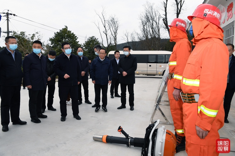 2022年2月4日，李云督导春节期间旅游景区安全、道路交通安全、疫情防控和森林草原防灭火工作（森林防灭火）  张莉 摄.jpg